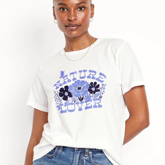 NWT OLD NAVY EveryWear Graphic T-Shirt Color: Calla Lilies - Picture 2 of 5